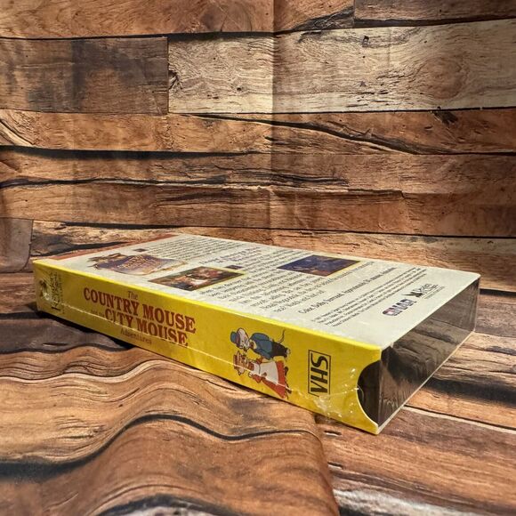 Country Mouse and City Mouse Adventures VHS Lot Those Amazing Mice Strauss Maus - Picture 5 of 9